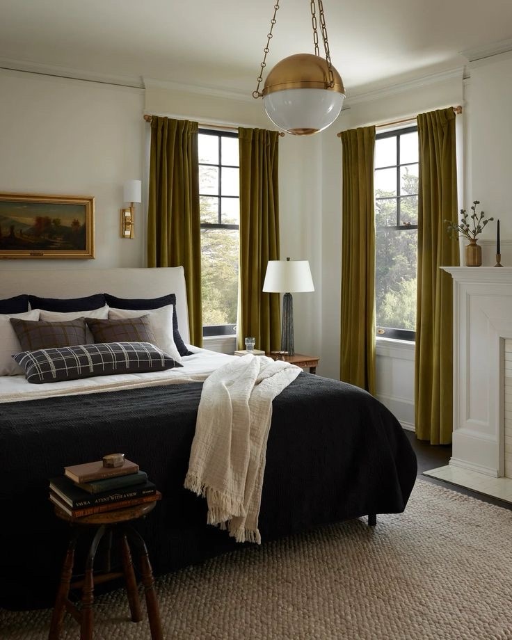16 Essential Tips for Creating a Cozy Master Bedroom Retreat